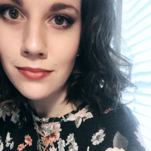 Meet your Posher, Jordan - Picture 1 of 3